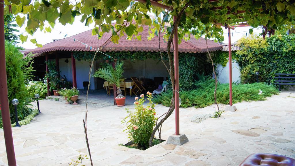 Hotel Atanasovi House à Shkorpilovtsi Extérieur photo