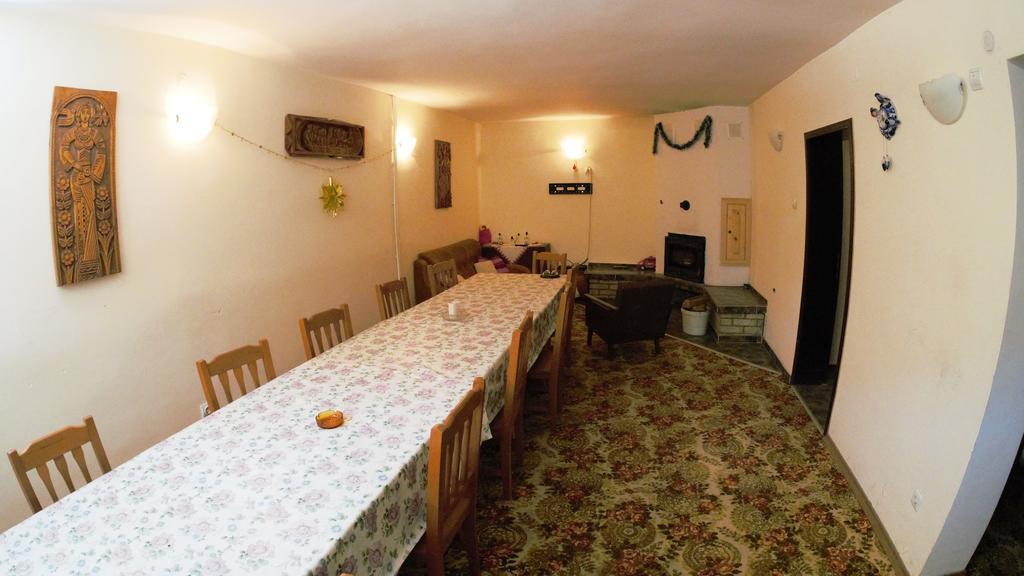 Hotel Atanasovi House à Shkorpilovtsi Extérieur photo